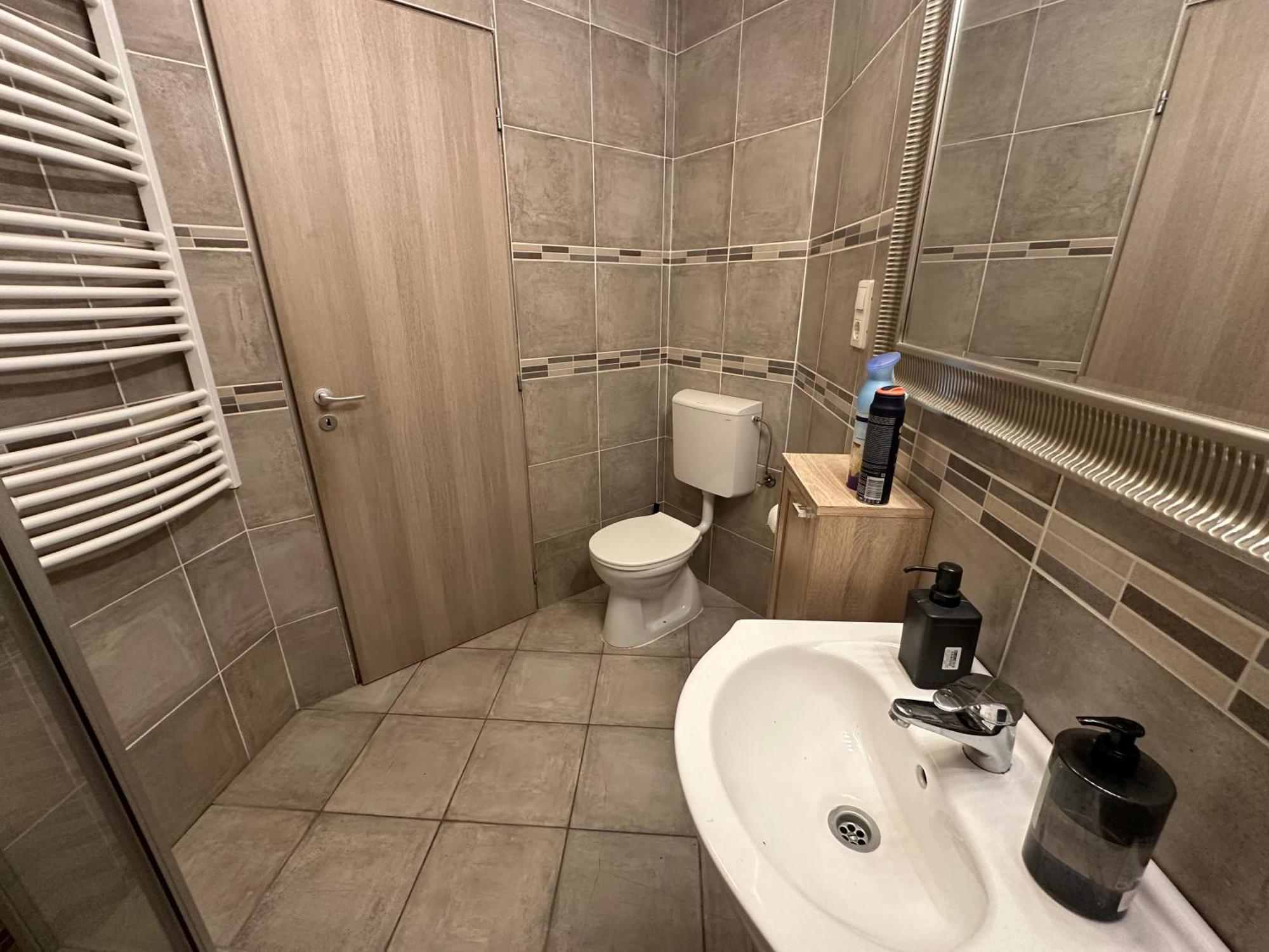 Bright Apartment In The Most Beautiful Street Of Budapest Vaci Street, Fashion Street Boedapest Buitenkant foto